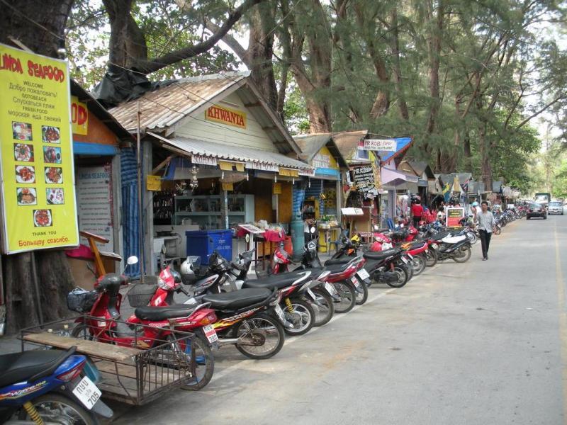 Khách sạn Austrian Garden & Restaurant 3*